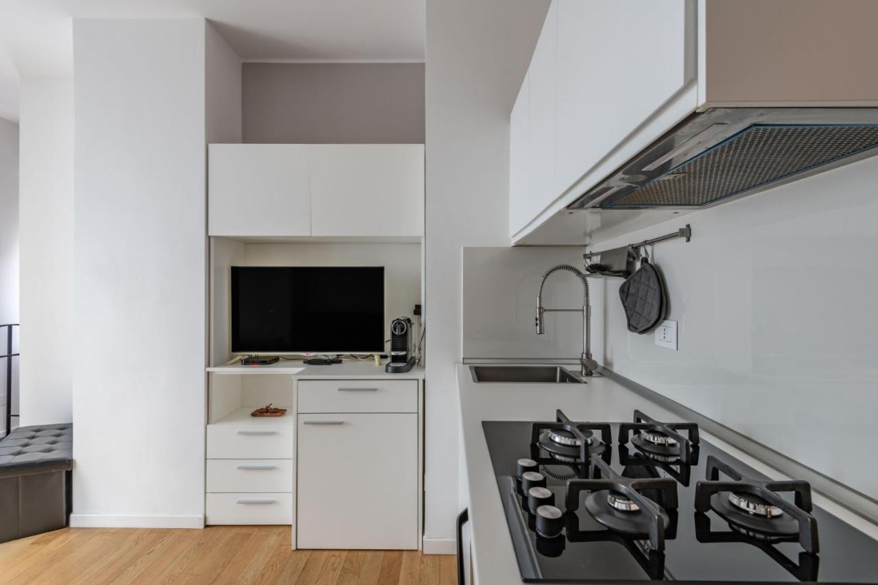 Easylife - Sofisticato Monolocale Con Terrazzino Nel Cuore Di Porta Venezia Milão Exterior foto